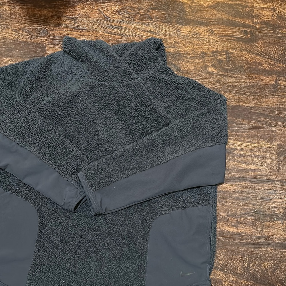 Nike Sherpa Therma Fleece Hoodie Women’s XL